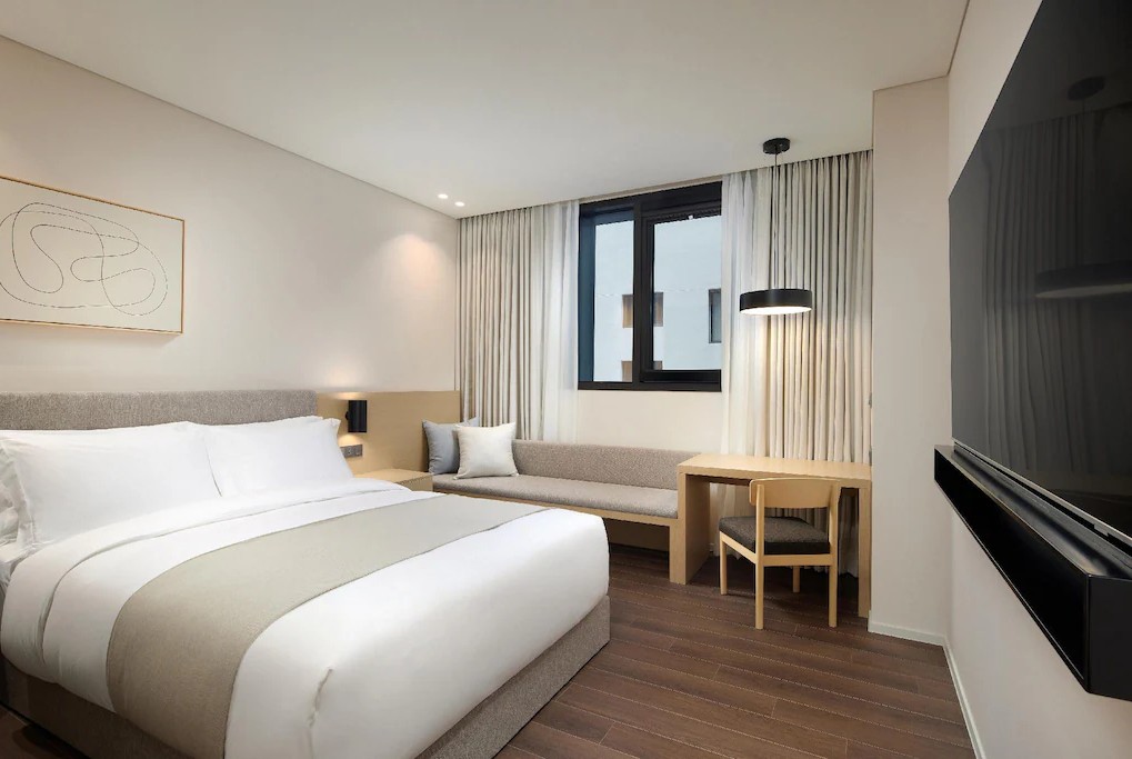 room-card-img-0